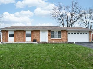 1035 Terracewood Dr, Englewood, OH