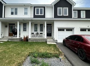 44 Chasing Grv, Ottawa, ON K0A 2Z0