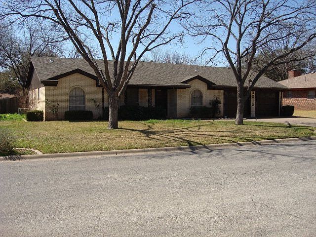 1st image of 3213 Lindenwood Dr