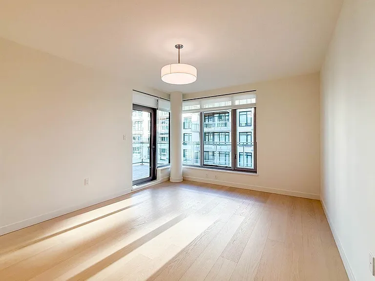 777 Harbourside Dr #406 — Photo 13