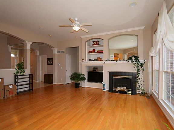 5th image of 6595 Maiden Grass Ln