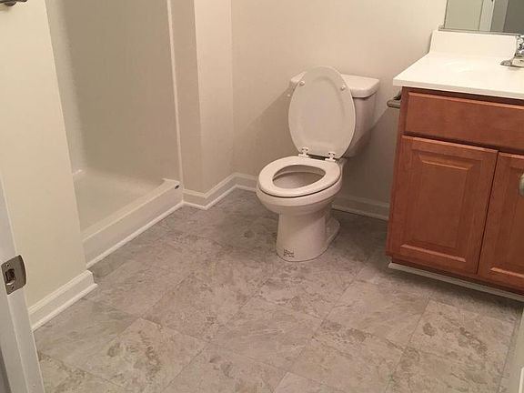 3rd image of 26152 School Ln