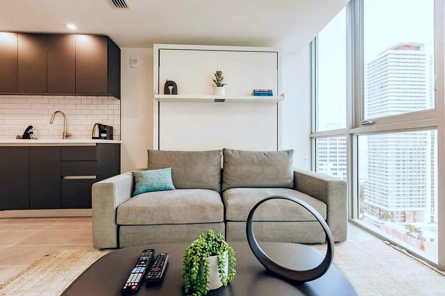 1 bed, 1.0 bath, 452 sqft, $2,723 — Photo 3