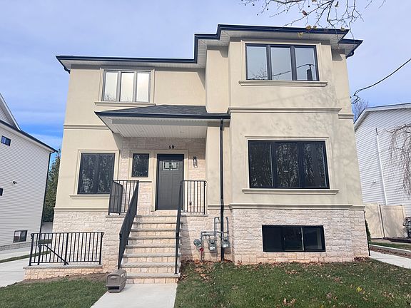 2nd image of 89 McBaine Ave Floor 1