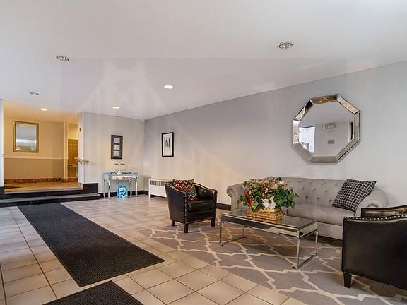 4th image of 10 Franklin Ave APT 4F