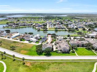6 Barque Ln, Galveston, TX 77554