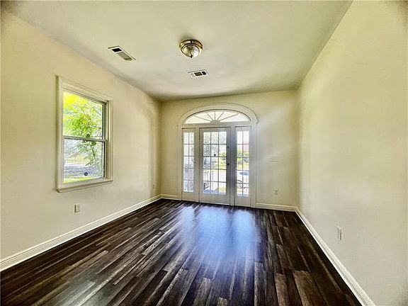 2nd image of 1434 Teche St