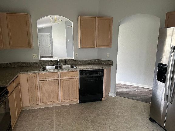 4th image of 8047 Canterbury Lake Blvd
