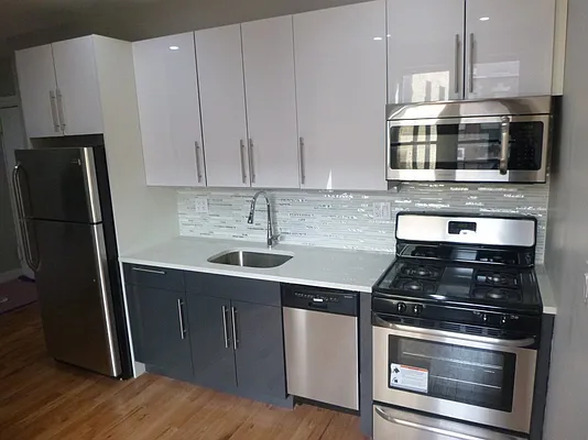 Rented by Bohemia Realty Group | media 17