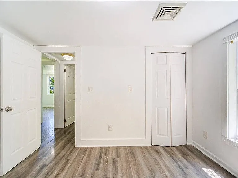 629 South Rd — Photo 23