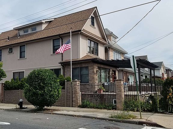 3rd image of 3901 Avenue