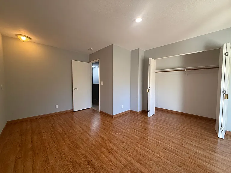 666 W Sunnyoaks Ave — Photo 9
