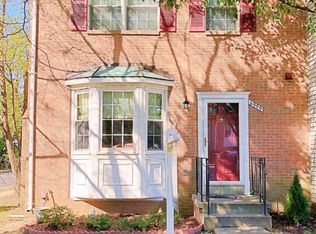6999 Admetus Ct, Alexandria, VA 22315