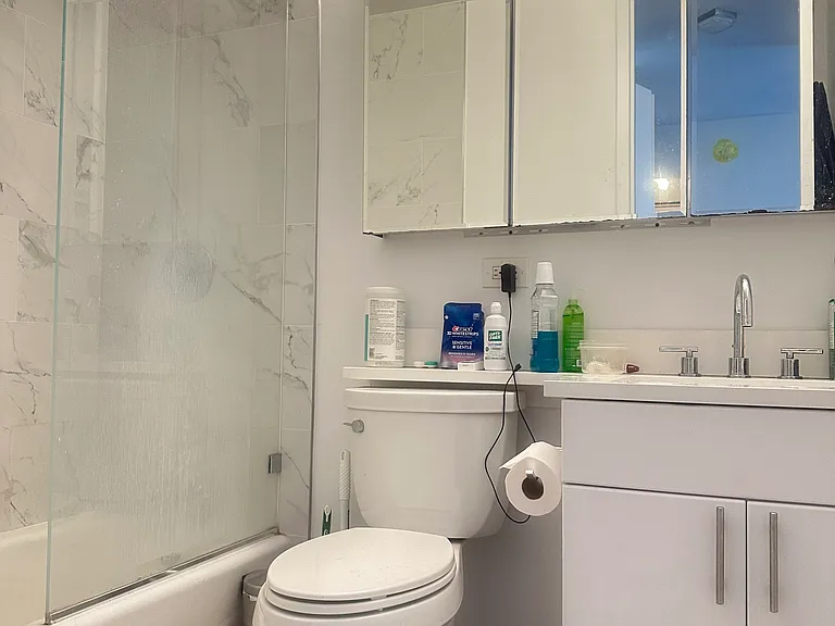 1 Irving Pl #G15D — Photo 5