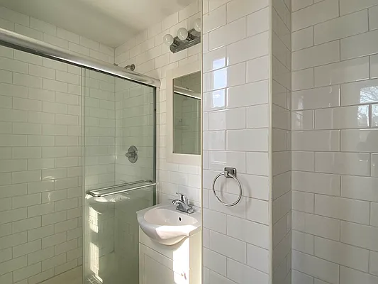 Rented by TheRealEstateCompany.com LLC | media 38