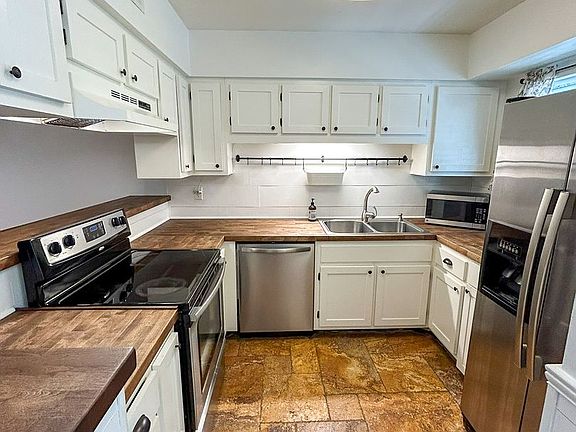 4th image of 4411 SW 34th St APT 805