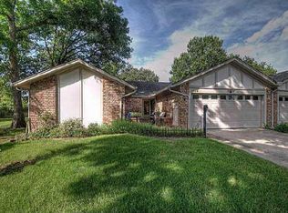 1539 Pecan Pl, Bartlesville, OK 74003
