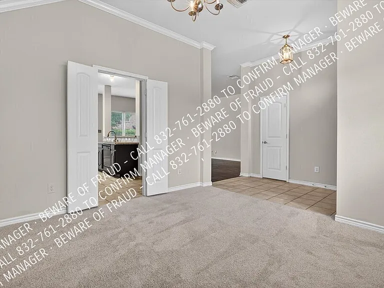 12079 Kingsville Dr — Photo 10