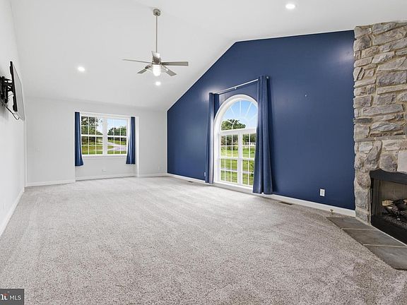 4th image of 125 Krynn Way