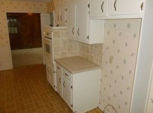 726 Bruce Way, Lilburn, GA 30047