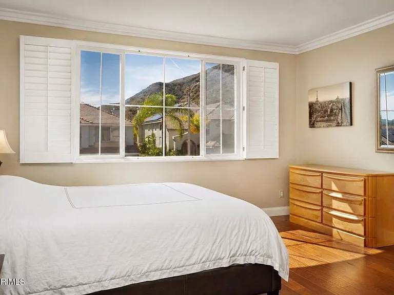 1004 Lambourne Pl — Photo 42