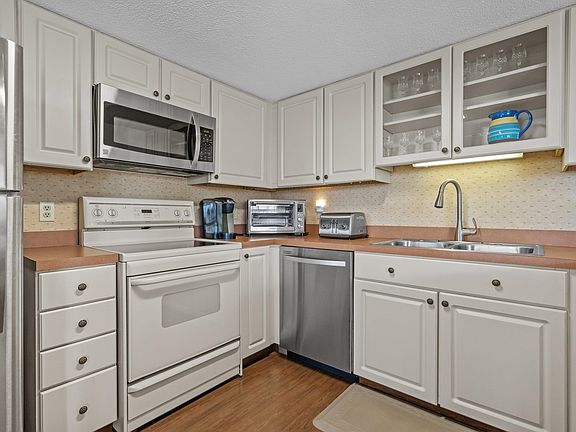 4th image of 310 N 73rd Ave. N #5D