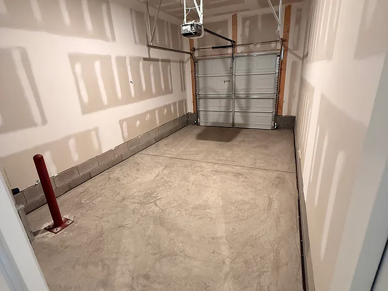 1365 Bessie Ct — Photo 2