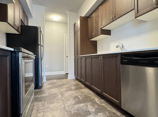 304 Essa Rd #1, Barrie, ON L9J0H4