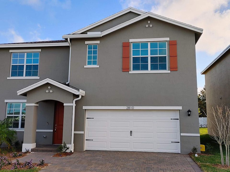 1st image of 2810 NE Breezeway Cir