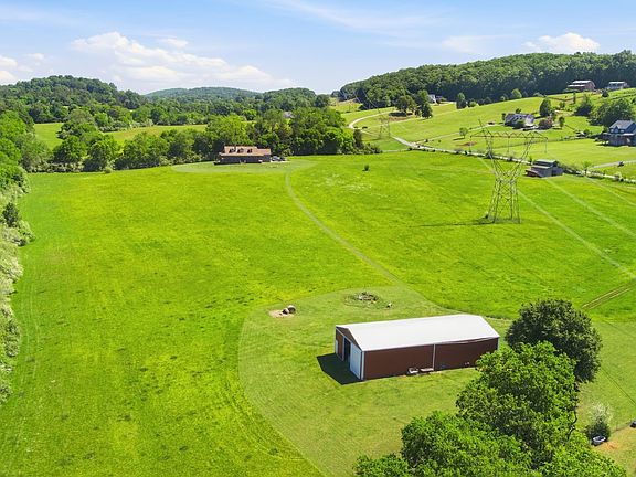 2nd image of 5975 Grasshopper Rd