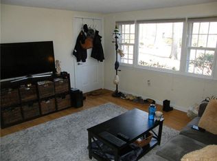 79 Cow Hill Rd APT 5, Clinton, CT 06413