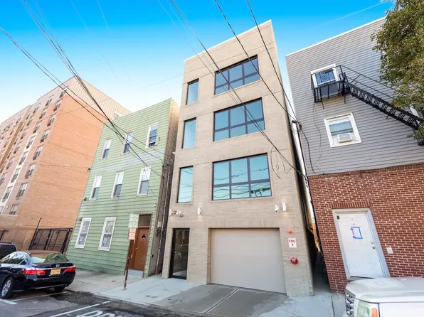 135 44th Street image 28 of 39