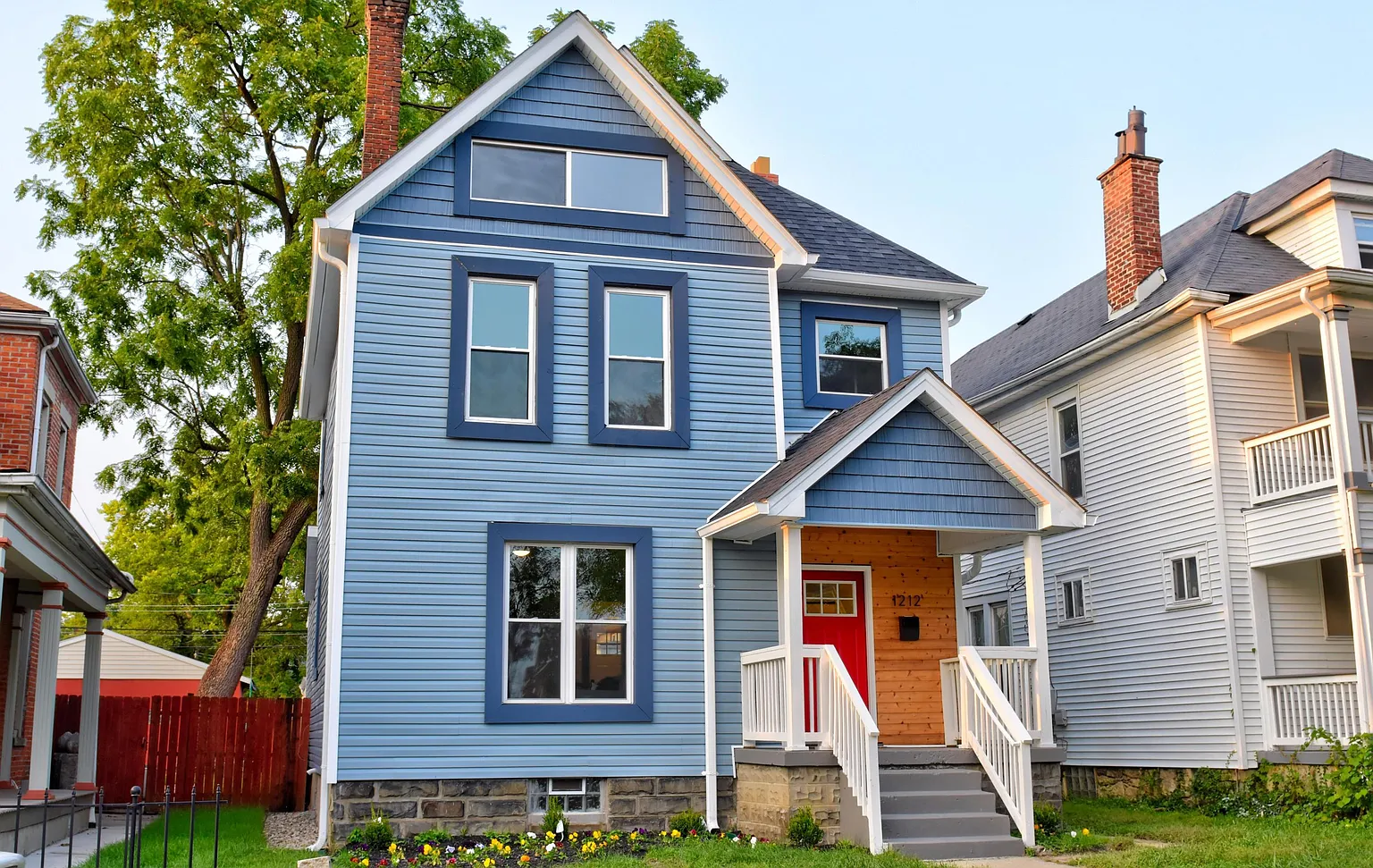 1212 E Rich St photo 1