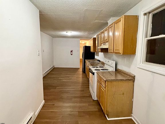 4th image of 37 N Massachusetts Ave #1