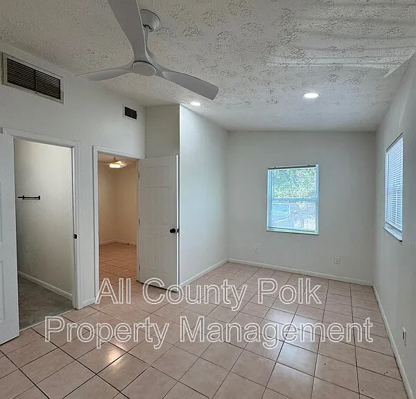 3018 Galaxy Ln — Photo 3