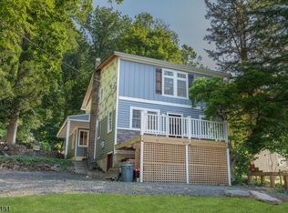 4 Stirling Rd, Warren, NJ 07059