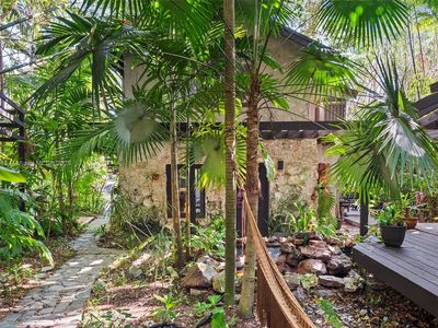 376 NE 85th St, El Portal, FL, 33138