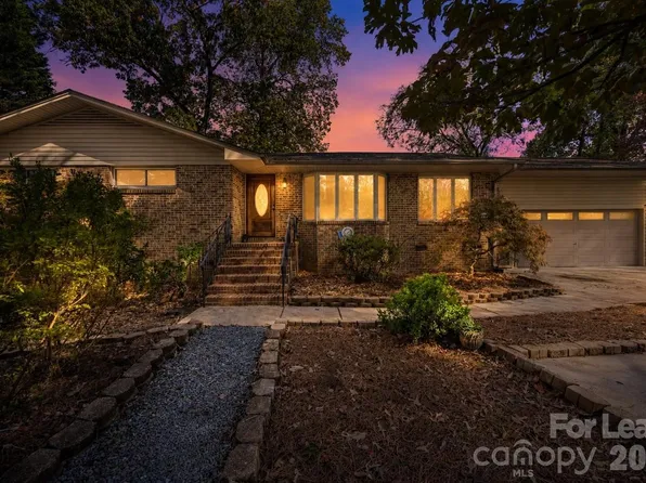 203 Ewing Dr, Belmont, NC 28012