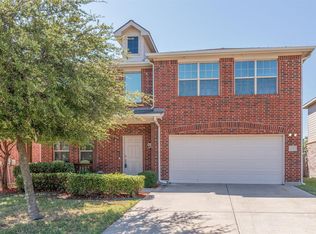 333 Chalkstone Dr, Fort Worth, TX 76131
