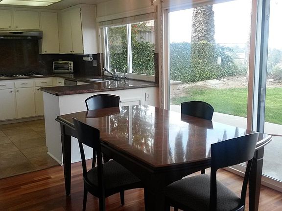 Kitchen and Breakfast Area