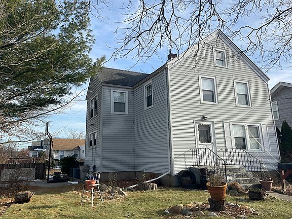 3rd image of 2739 Park Ave