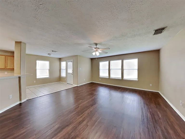 8030 Echinacea Dr — Photo 4