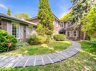 14 Julia St, Markham, ON L3T 4R9