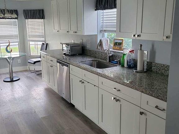 4th image of 2925 Sierra Pine Dr