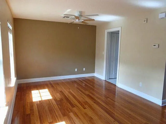 516 NW North River Dr #A — Photo 2