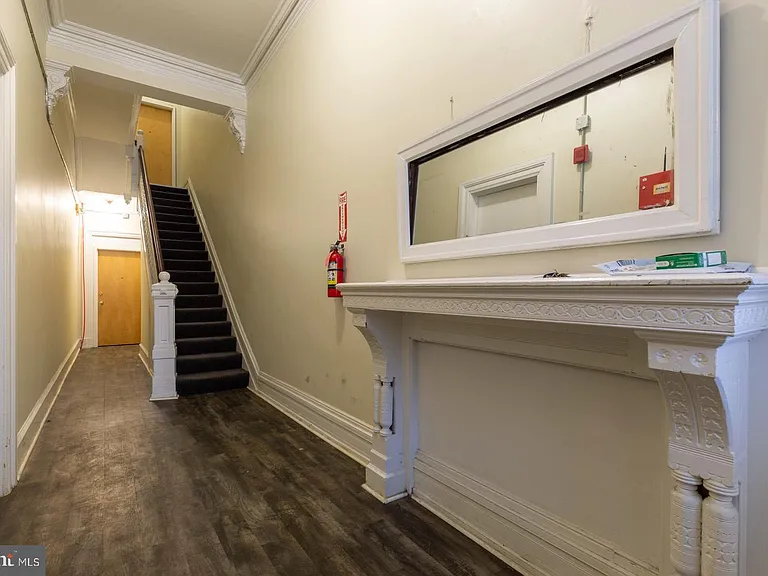 3017 W Girard Ave #2R — Photo 11