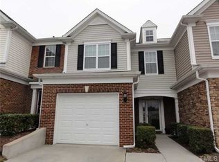 8308 Pilots View Dr, Raleigh, NC 27617