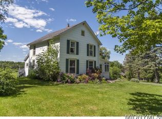 9183 Grange Hill Rd, New Hartford, NY 13413
