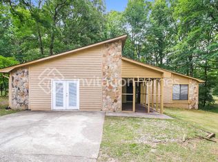 335 Rocky Springs Ct, Atlanta, GA 30349