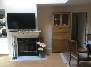 6 Pine Hill Blvd, Mashpee, MA 02649